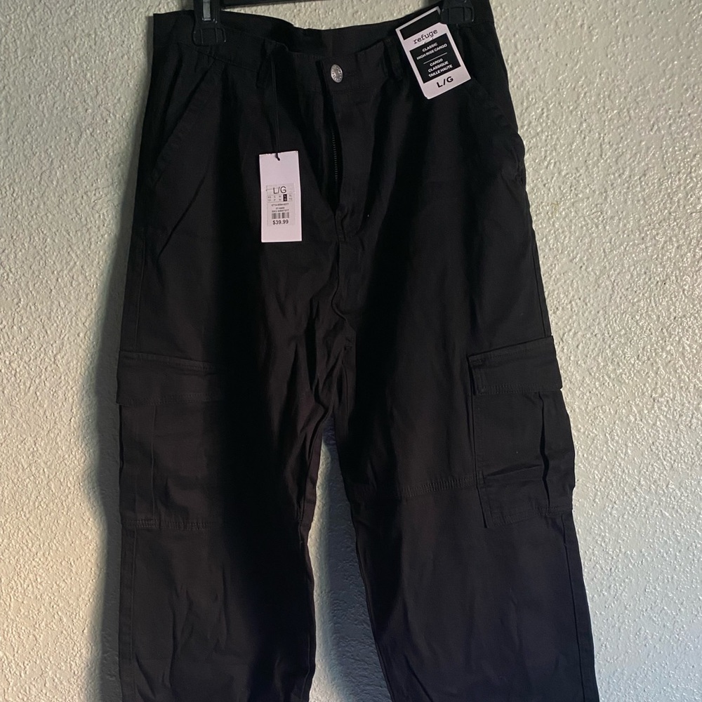 Charlotte Russ | Size Large (L) | Relaxed Fit Trendy Cargo Pants | Condition:New